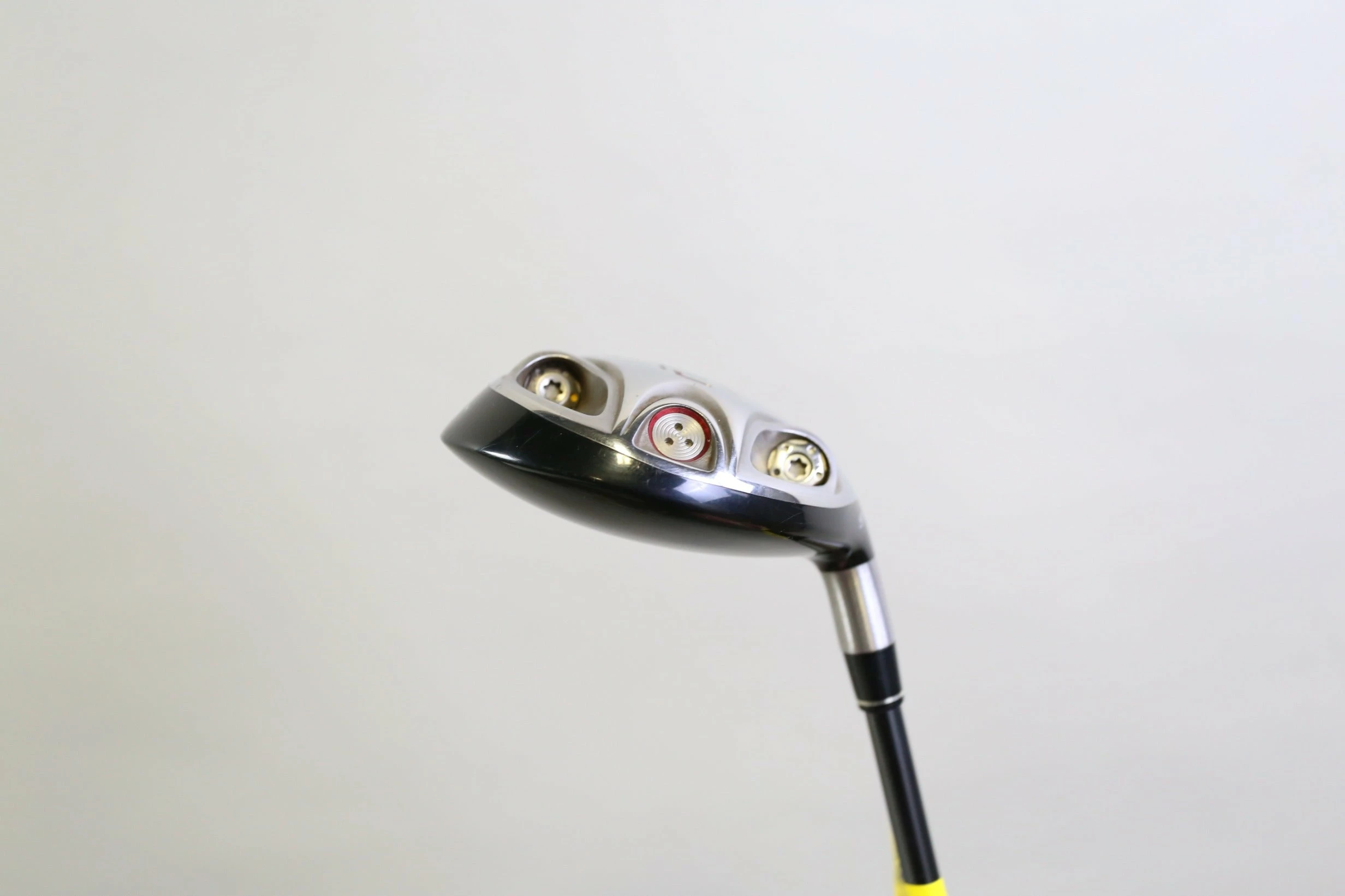 TaylorMade R7 Steel 5 Wood 18* RH 43 In REAX Graphite Shaft Regular Flex - Image 4