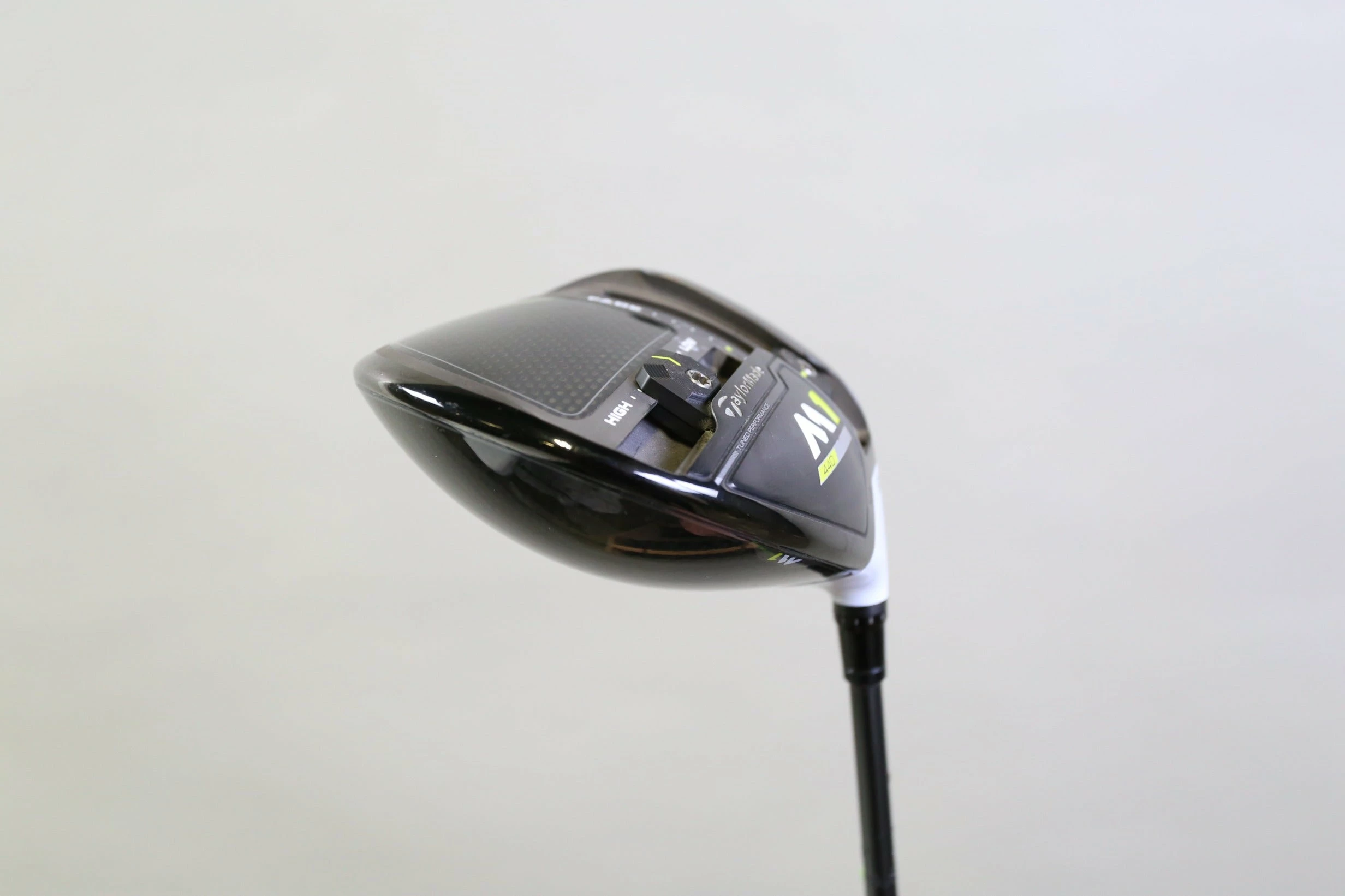 TaylorMade M1 440 2017 Driver - Right-Handed - 9.5 Degrees - Regular Flex - Image 4