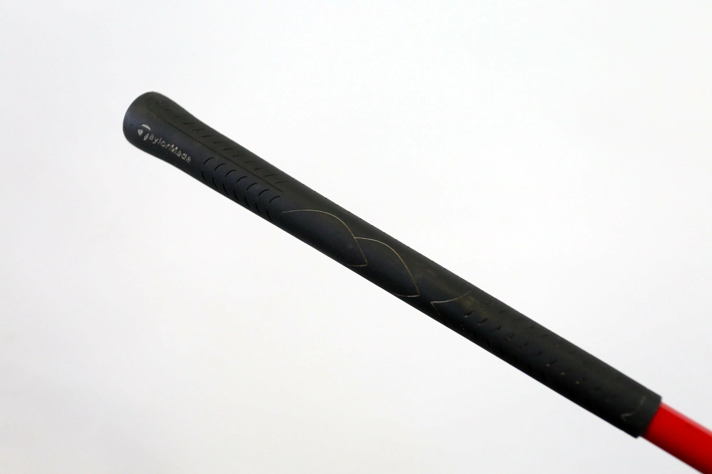 TaylorMade R580 XD Driver - Right-Handed - 9.5 Degrees - Stiff Flex - Image 9